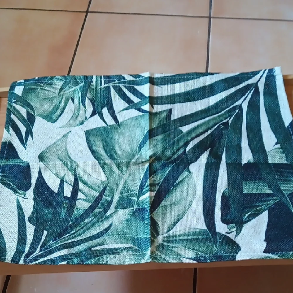 Green Leaf Linen Placemats Set Of Four